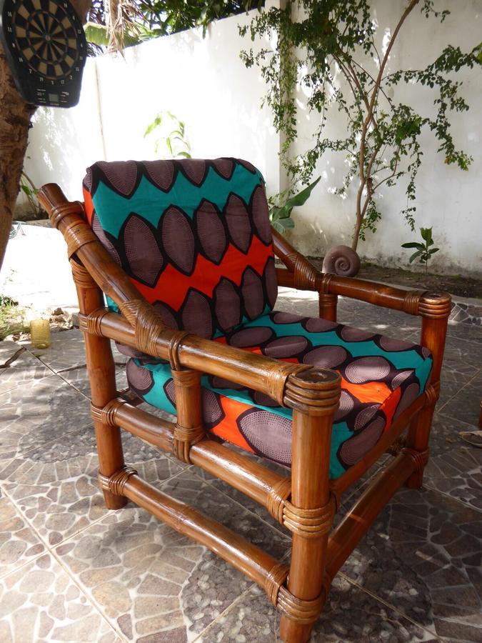 Sarawally Guesthouse Ampaya Luaran gambar