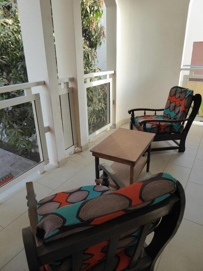 Sarawally Guesthouse Ampaya Luaran gambar